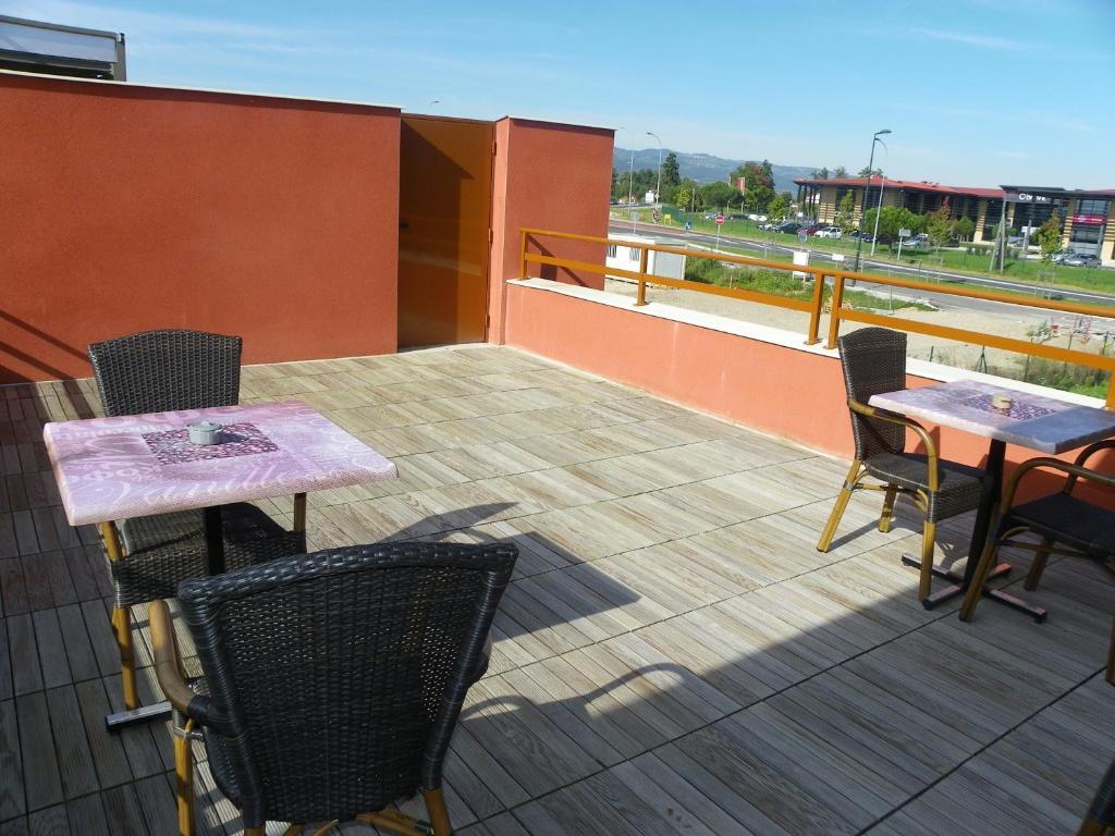 Hotel Les Etoiles Du Forez 2*